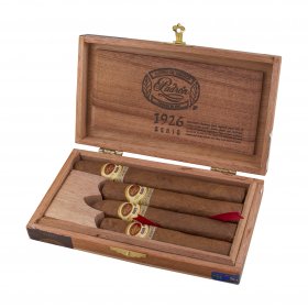 Padron 1926 Natural Gift Set Cigar - Box of 4